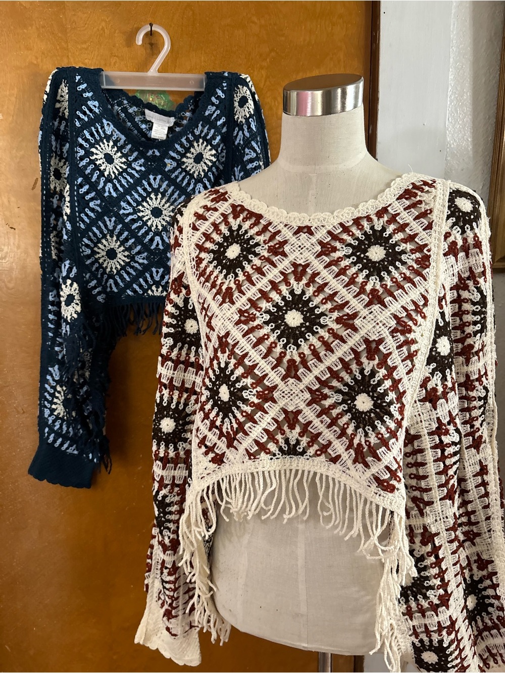 House of Harlow bundle.  Cropped  fringe pullovers.  XL